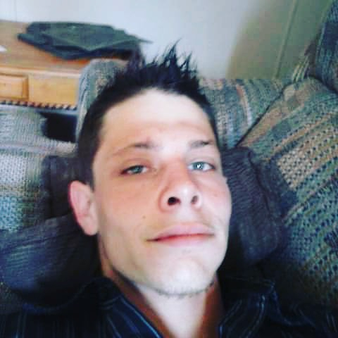 43738448 9752