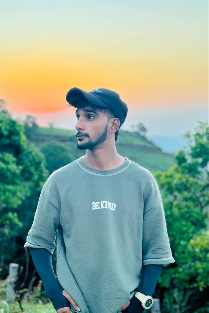 90543311 379 medium large