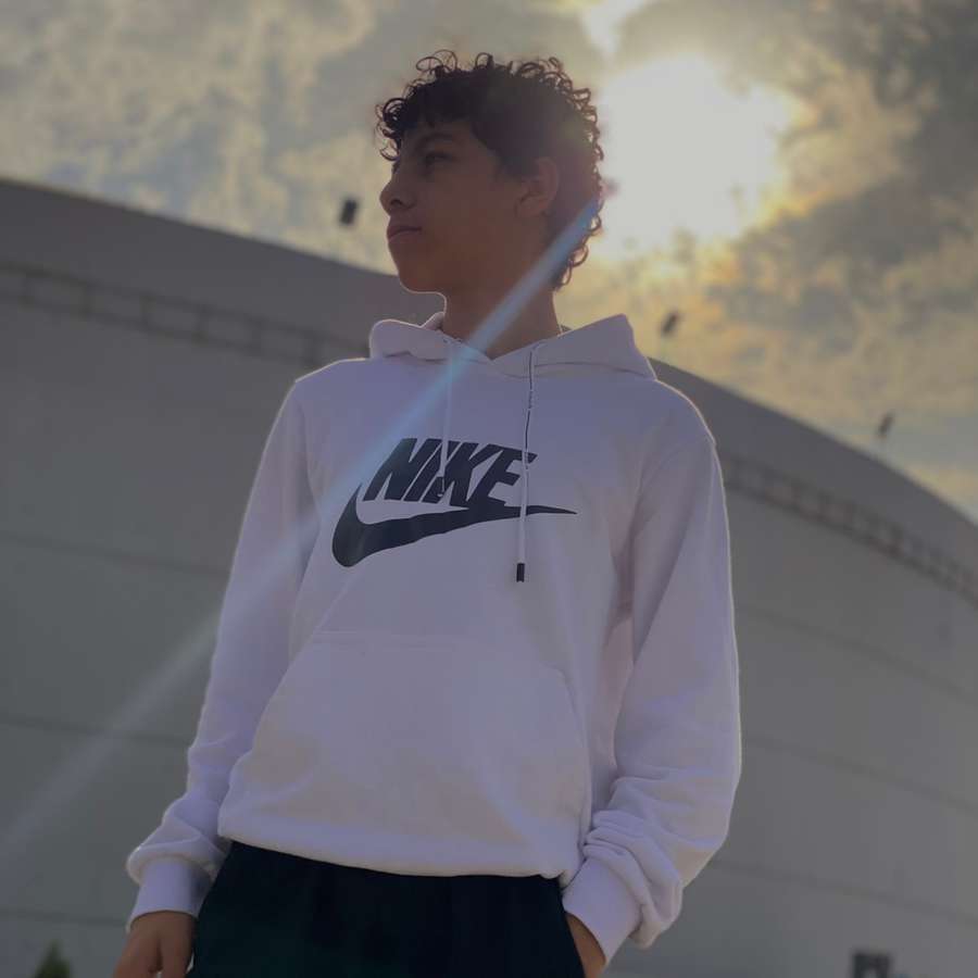 76612122 9088 medium large
