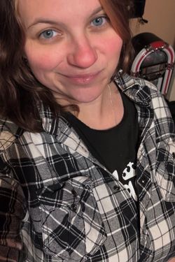 charmalinda 's photo