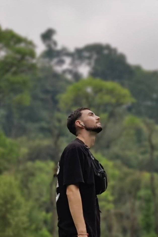 93022405 1435 medium large