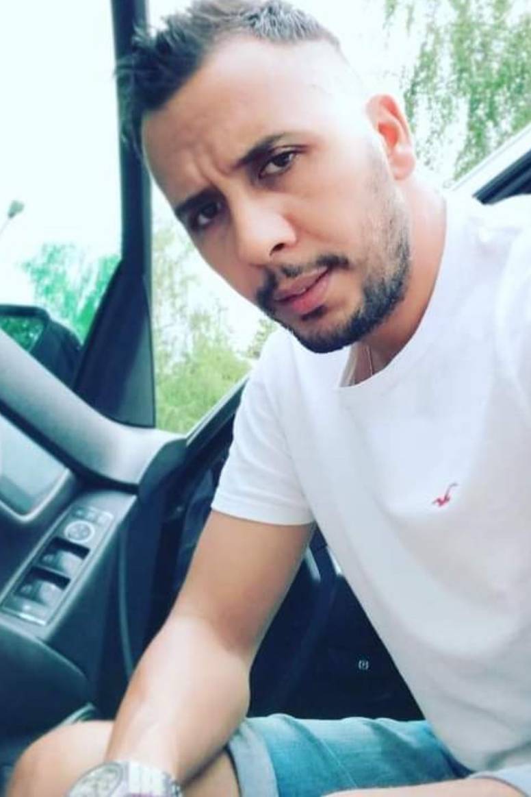 90085238 8185 medium large