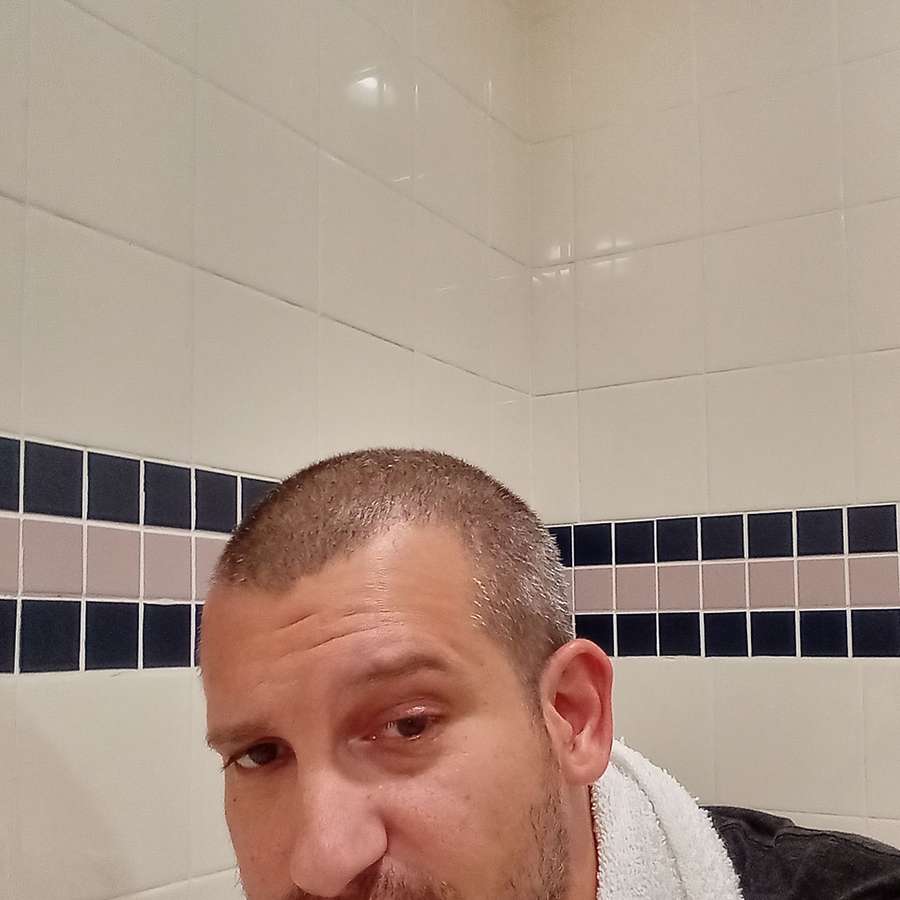 84189135 515 medium large