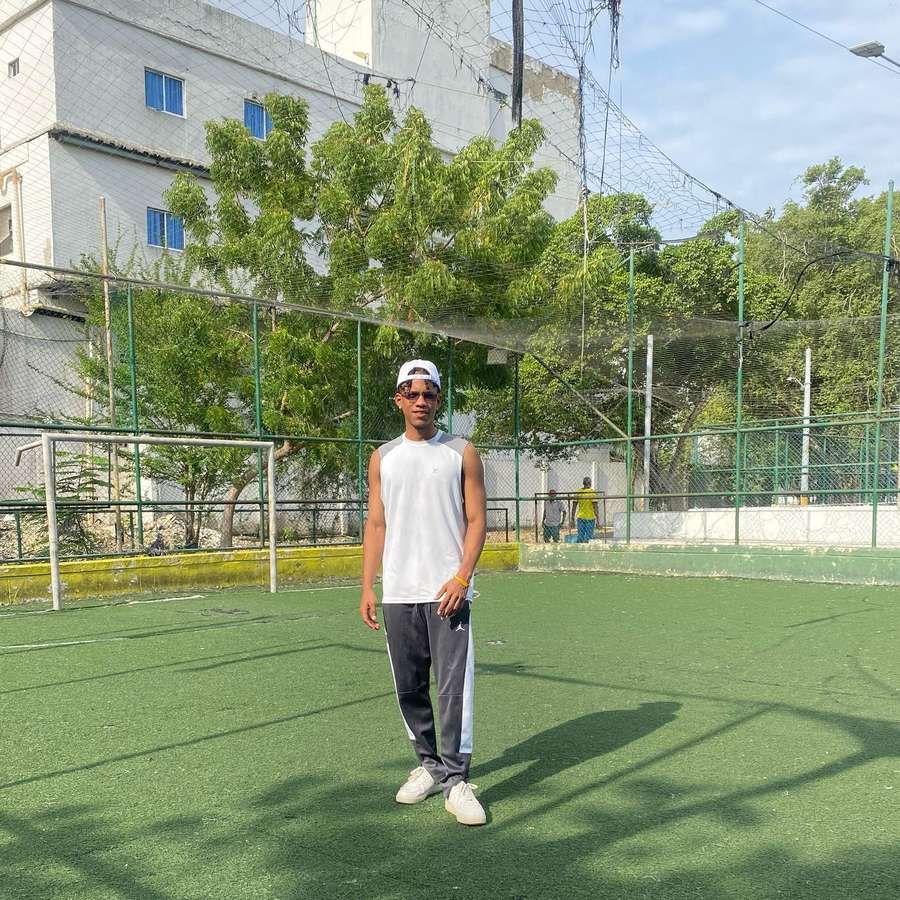87425689 3780 medium large