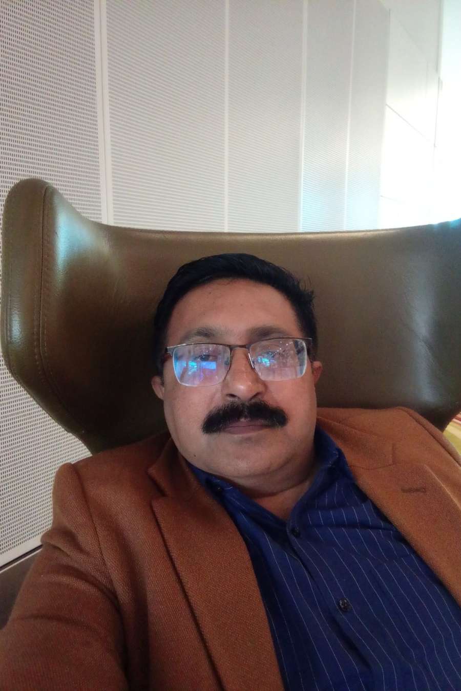 90201279 9849 medium large