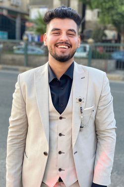 Mohamed Hassan's photo