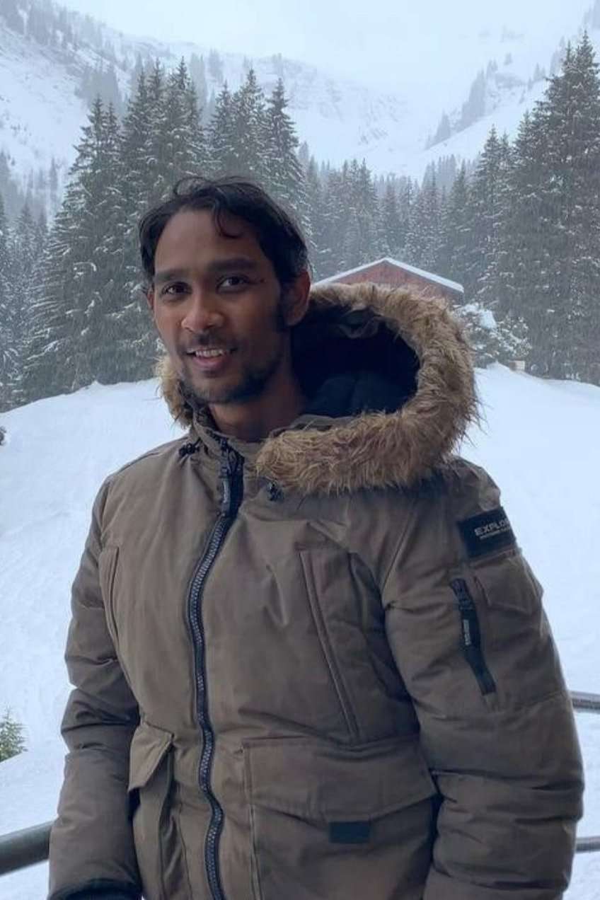 90135435 437 medium large