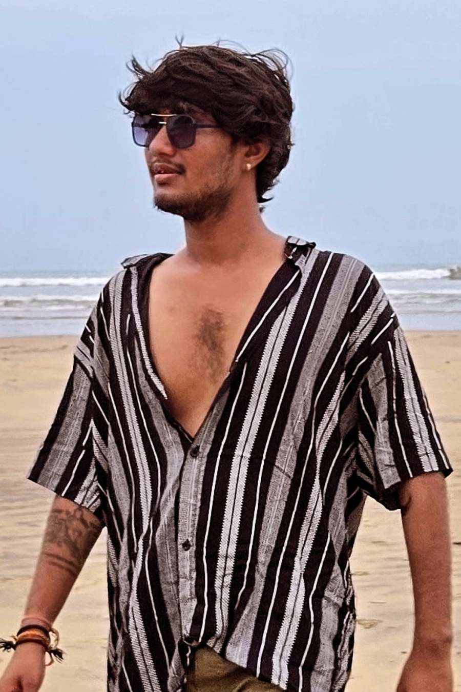 90824494 8311 medium large