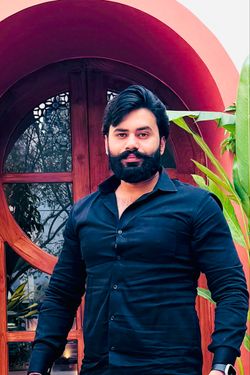 Arman malik's photo
