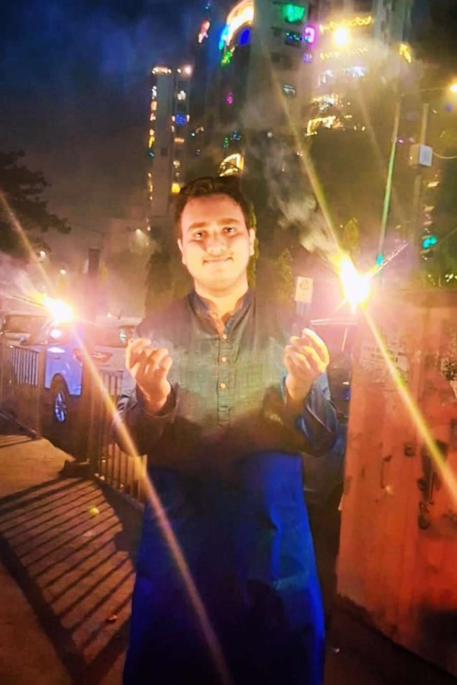 90917334 1211 medium large