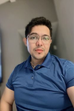 Junior 's photo