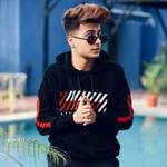 Karan Khatri's photo