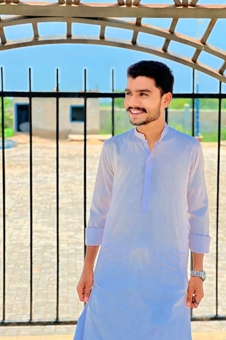 89080901 2062 medium large