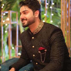 Zaviyar Khan's photo