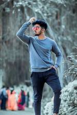 रव गतम's photo