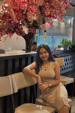 Riya 's photo