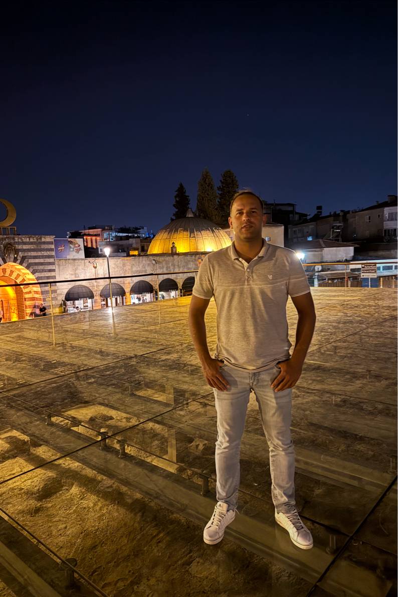 89017605 6725 medium large