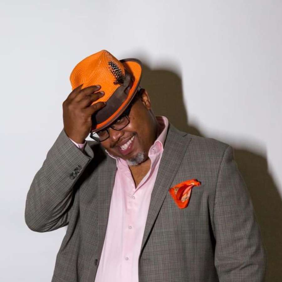 79879837 9077 medium large