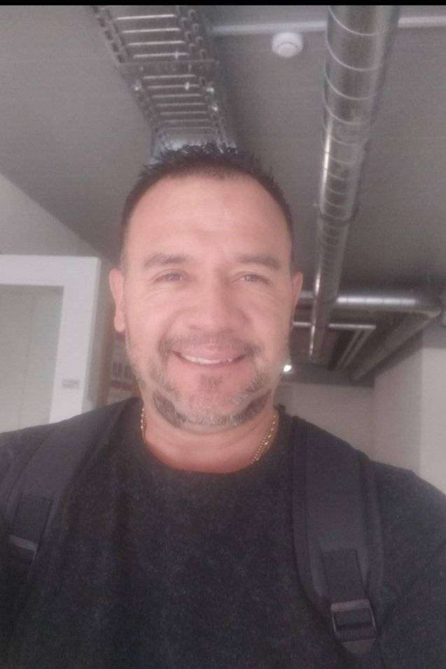 90607561 809 medium large