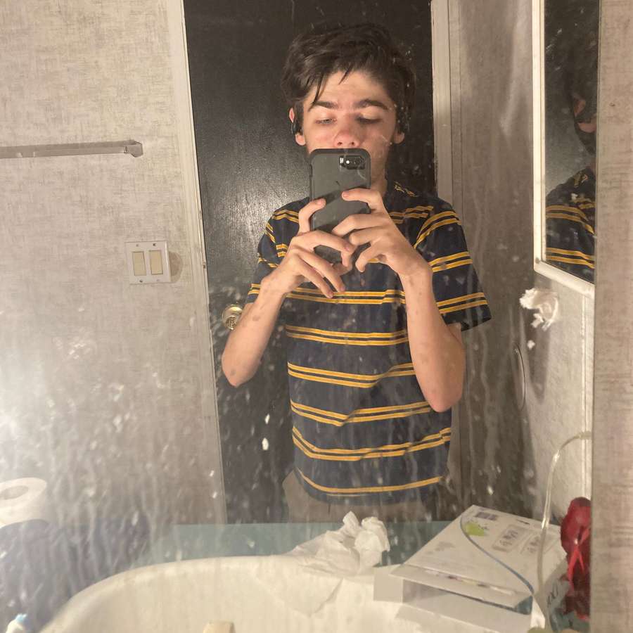 83558082 4447 medium large