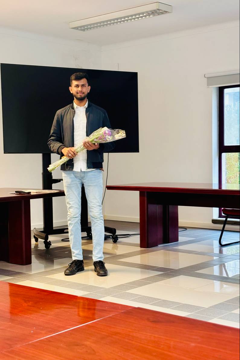 91468853 2090 medium large