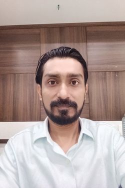 Dev Roy's photo