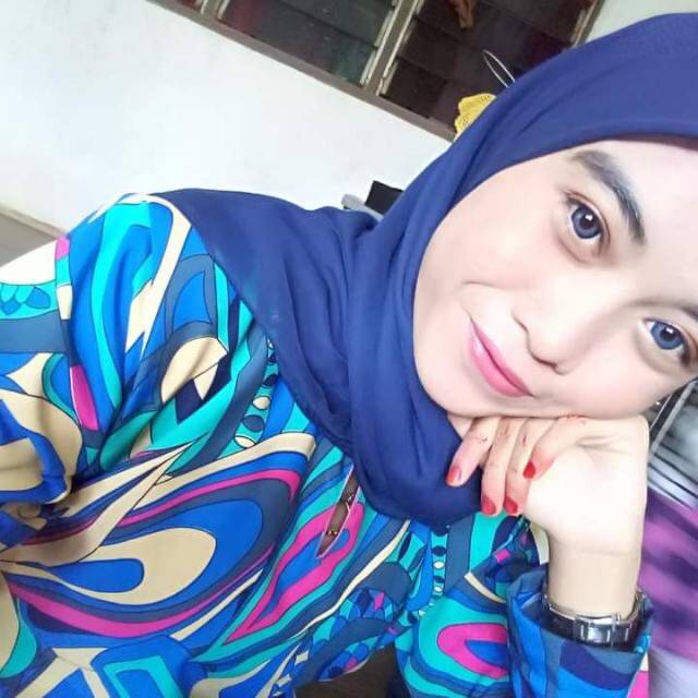 81136801 716 medium large