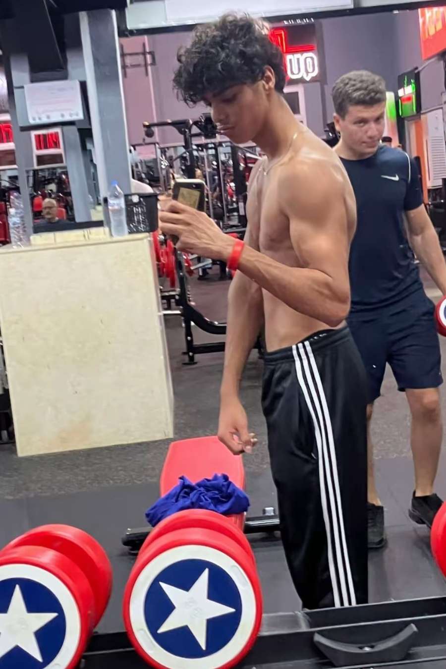 89317341 7587 medium large