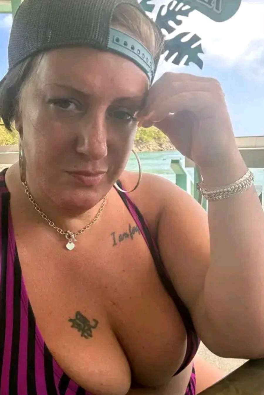 90148963 235 medium large