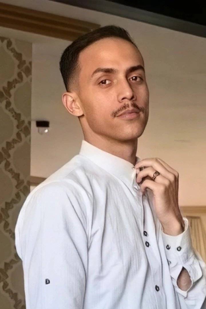 90469468 168 medium large