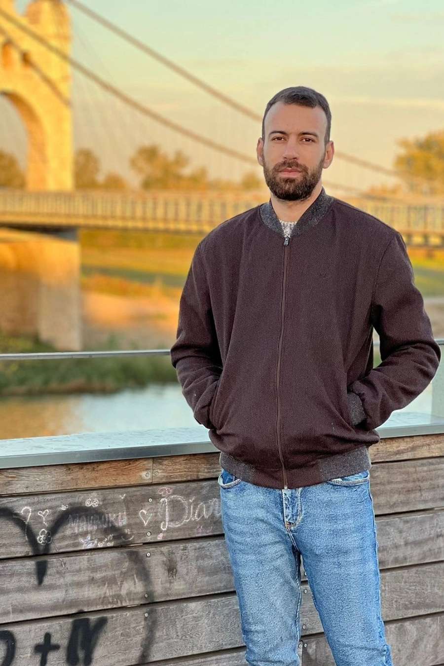 90545626 9756 medium large