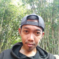 Misterius man's photo