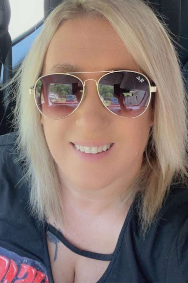 89227564 6974 medium large