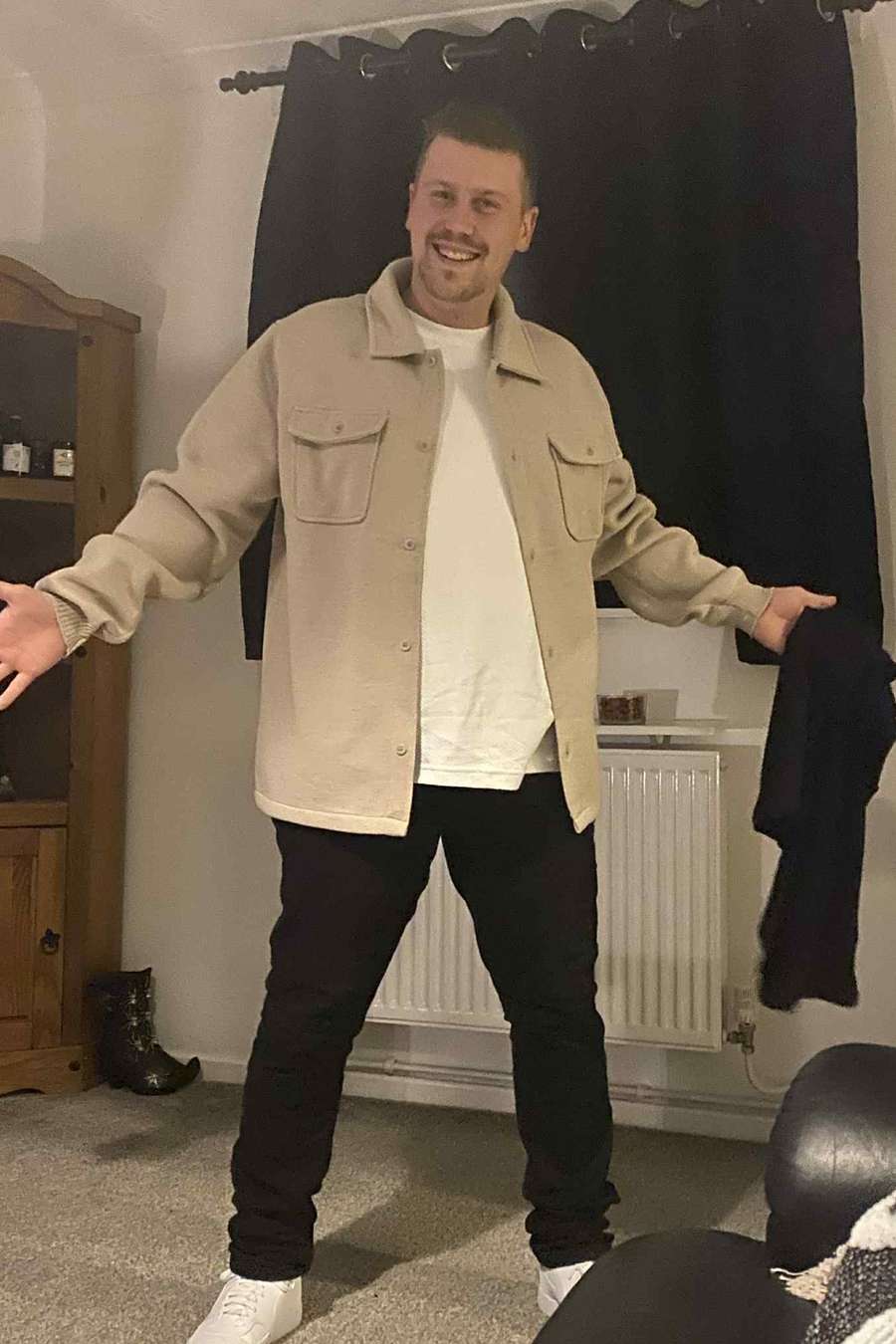 93079899 8599 medium large