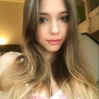 Azza's photo