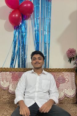 Maruf Laam's photo