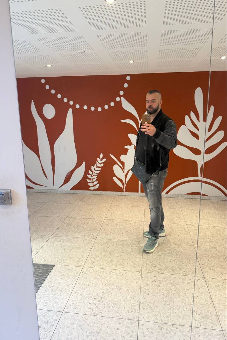 90510396 277 medium large