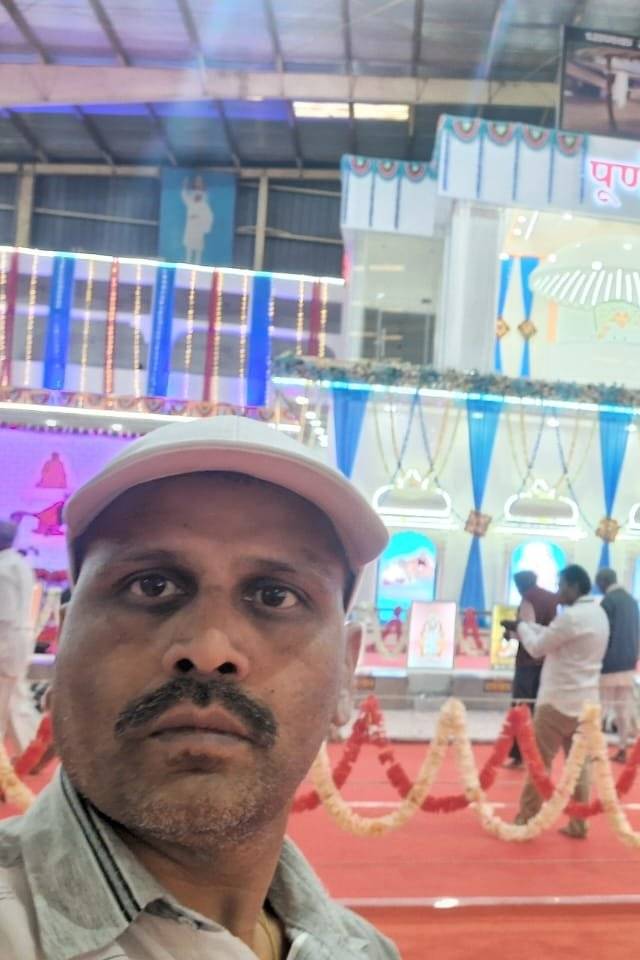 90559476 810 medium large