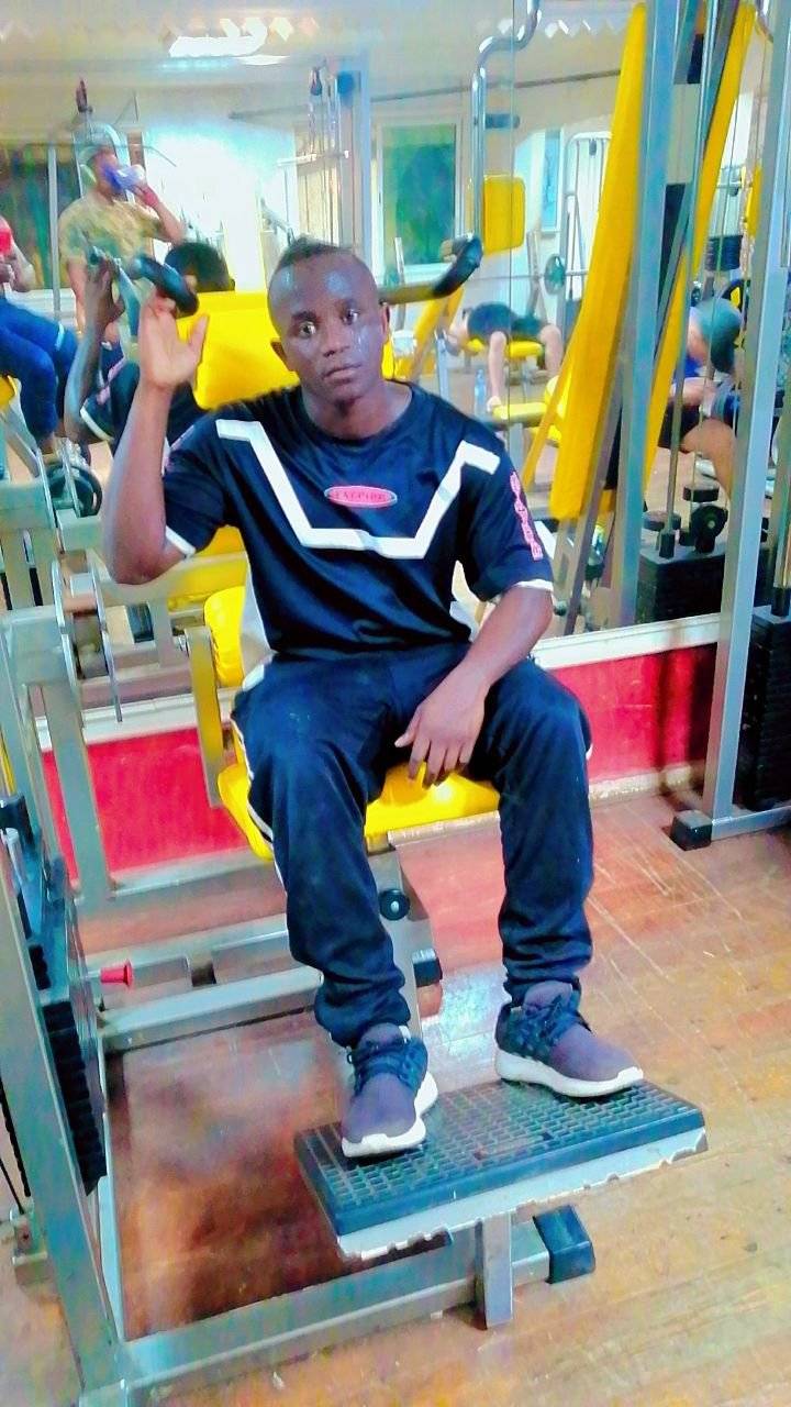 82286565 2012 medium large