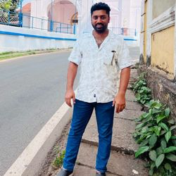 Roshan's photo