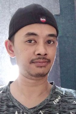Sam sinyo's photo