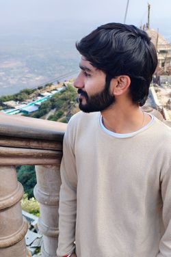Vishal 's photo