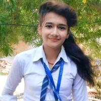 Komal Sharma's photo