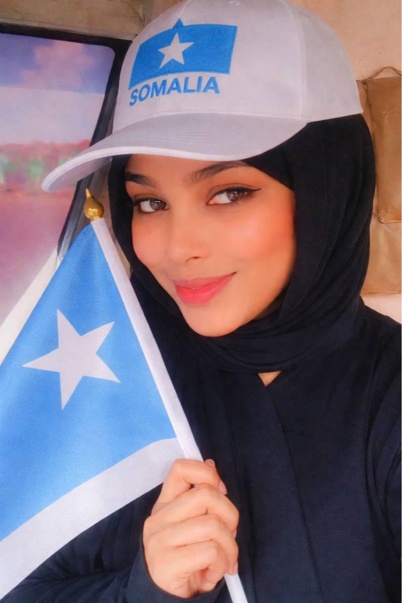 92938535 4937 medium large