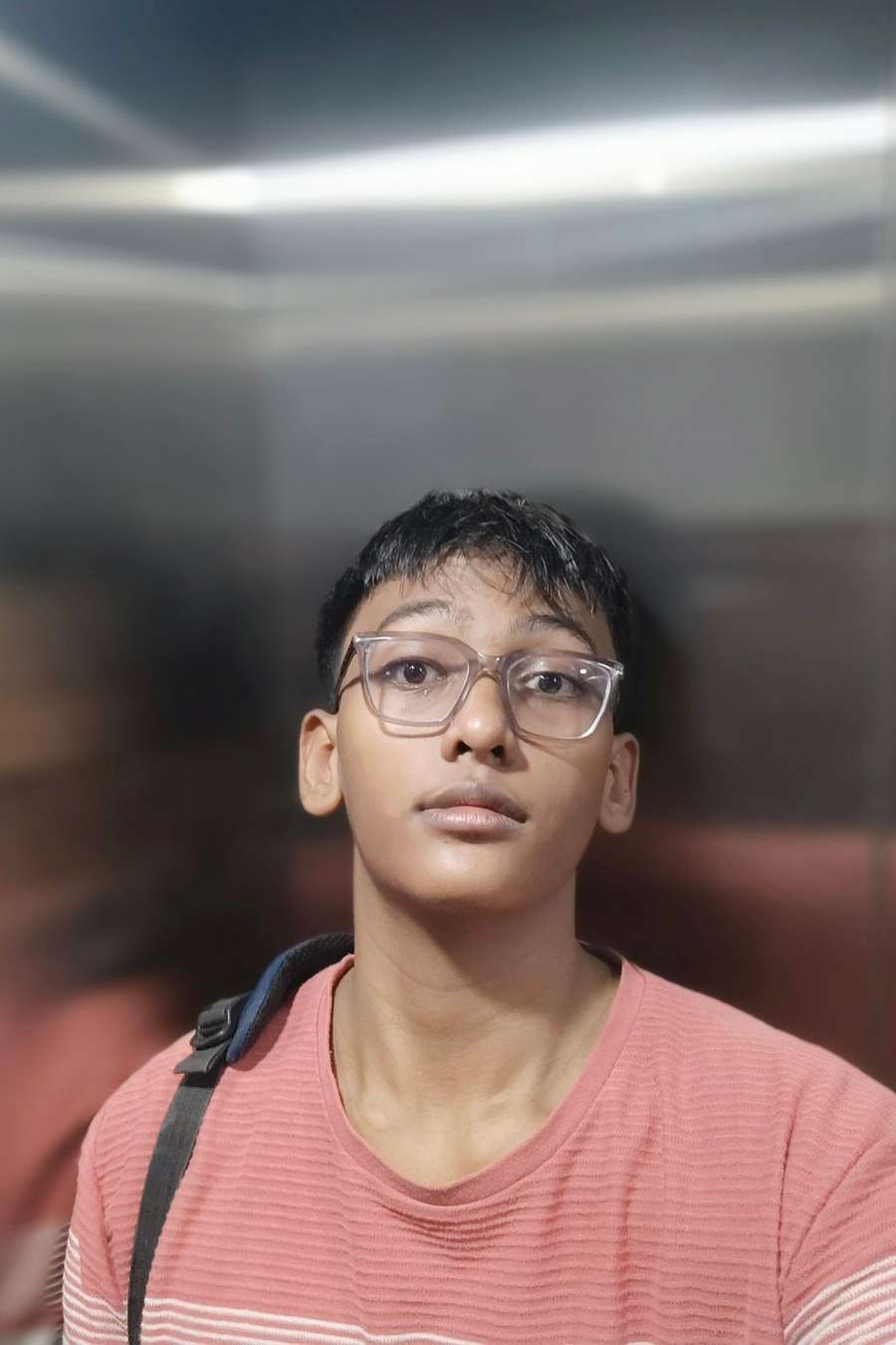 89031298 2019 medium large