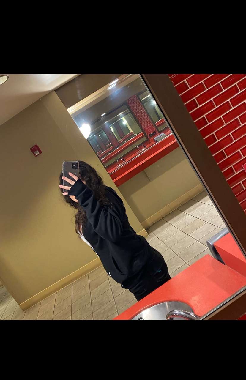 81844735 2 medium large
