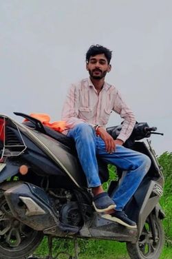 Shivam Tomar's photo