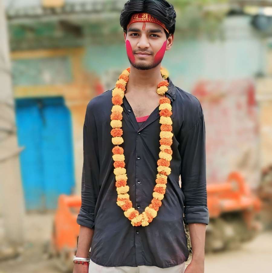 86940368 1475 medium large