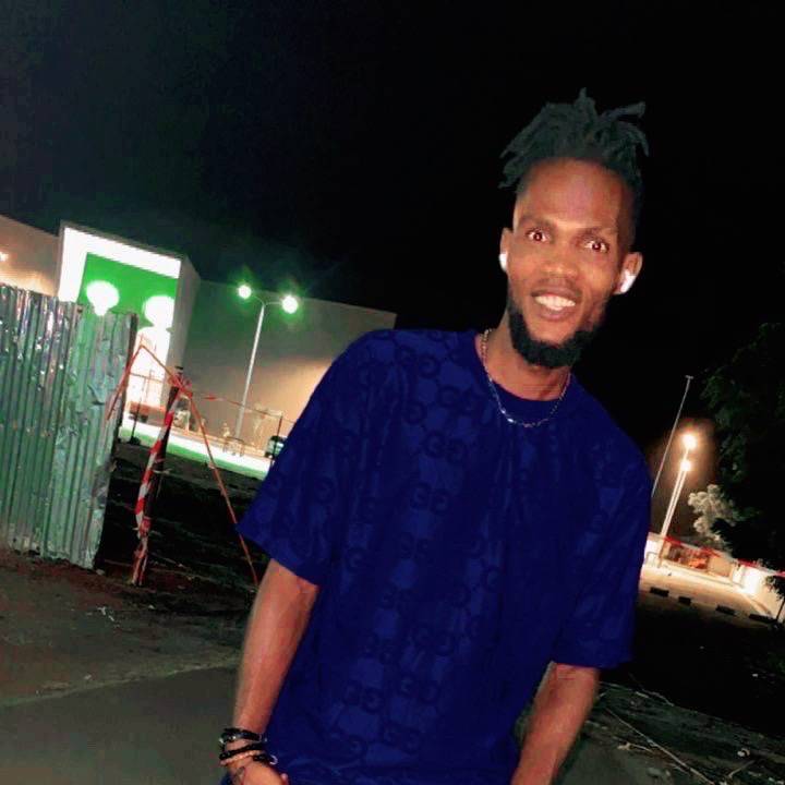 82484543 3668 medium large