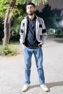 Zaid Thakur's photo